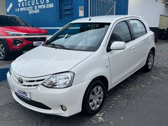 TOYOTA ETIOS 1.3 XS 16V FLEX 4P MANUAL